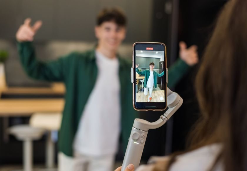 How to Install 1xBet APK